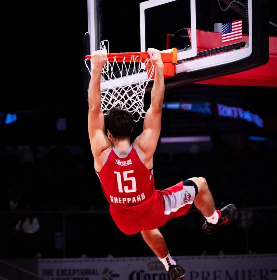  关键时刻夏洛特黄蜂备战CBA常规赛，手感冰凉细节曝光，震撼外界，控场能力受关注