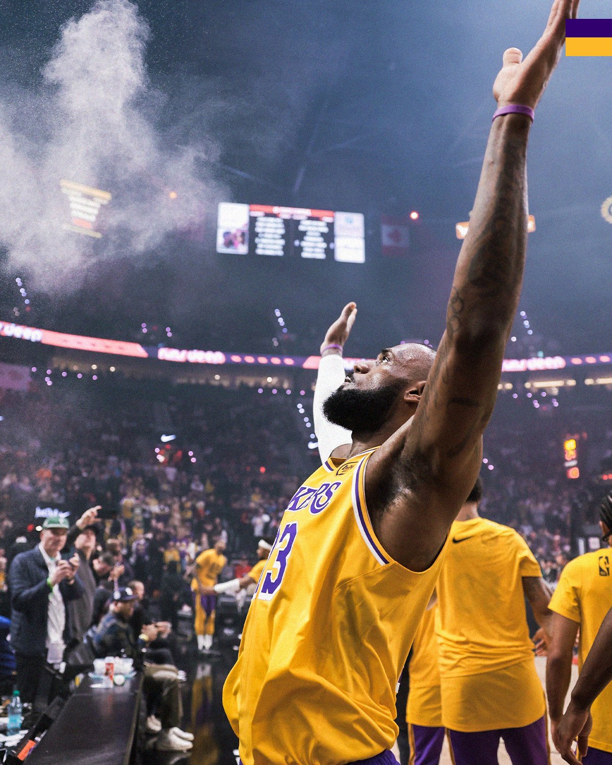 詹姆斯回归赛场,精彩发挥首场状态亮眼,老鹰观众沸腾!的简单介绍 詹姆斯回归赛场,精彩发挥首场状态亮眼,老鹰观众沸腾!的简单介绍